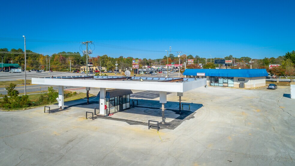 More Photos Of 4806 TN-58, Chattanooga Service Station For Sale