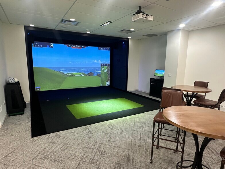 More Photos Of 1600 Stout St, Denver Medical For Lease