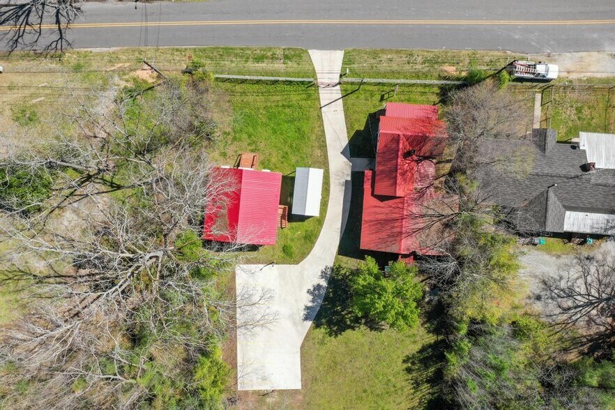 More Photos Of 450 S Oak St, Jackson Storefront Retail Office For Sale