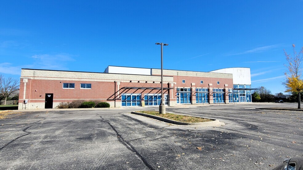 More Photos Of 2015 N Rand Rd, Palatine Auto Dealership For Sale