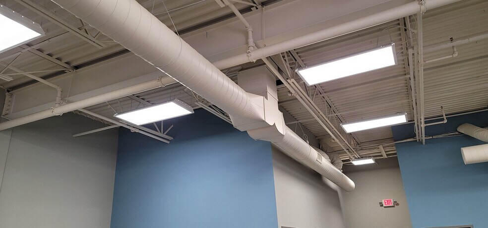 More Photos Of 131 New Rd, Parsippany Storefront For Lease