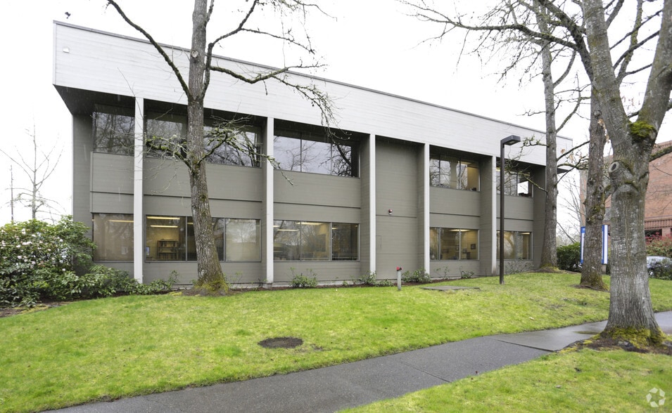 More Photos Of 4905 Sw Griffith Dr, Beaverton Office For Lease