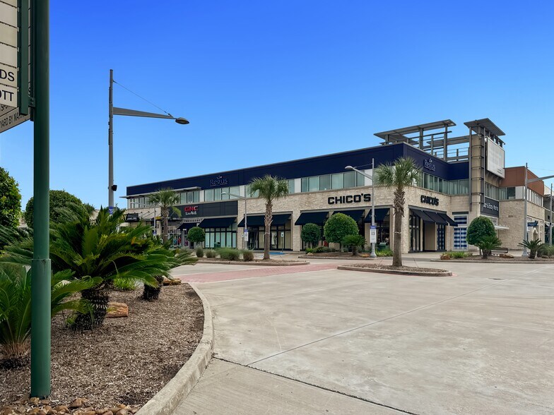 More Photos Of 11200 Broadway St, Pearland Coworking Space