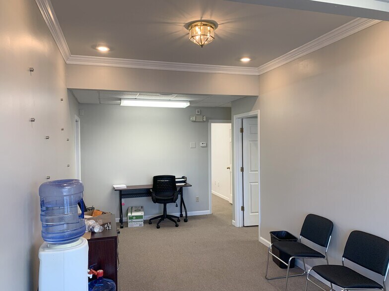 More Photos Of 3-11 Ginger Creek Village Dr, Glen Carbon Medical For Lease