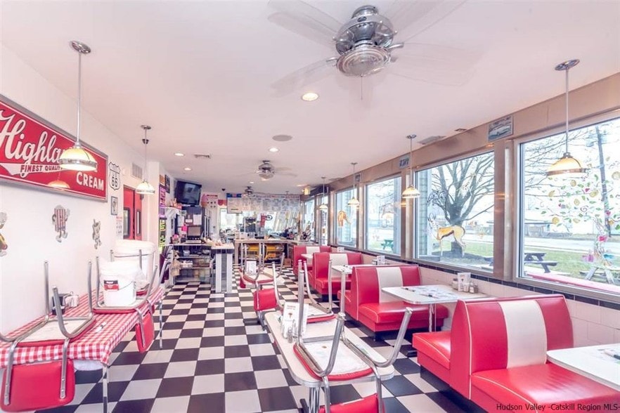 More Photos Of 90 Old Rt-9w, Port Ewen Restaurant For Sale