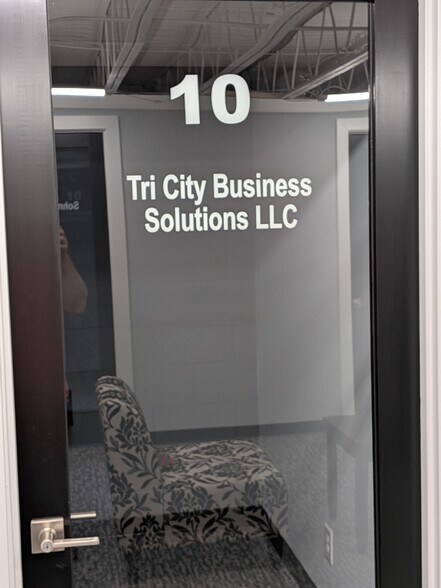 More Photos Of 117 S Main St, Hopewell Coworking Space
