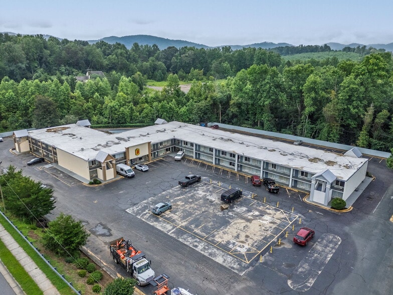 More Photos Of 2402 S Sterling St, Morganton Hotel For Sale
