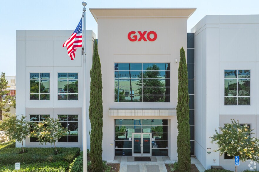 More Photos Of 26525 Pioneer Ave, Redlands Distribution For Lease