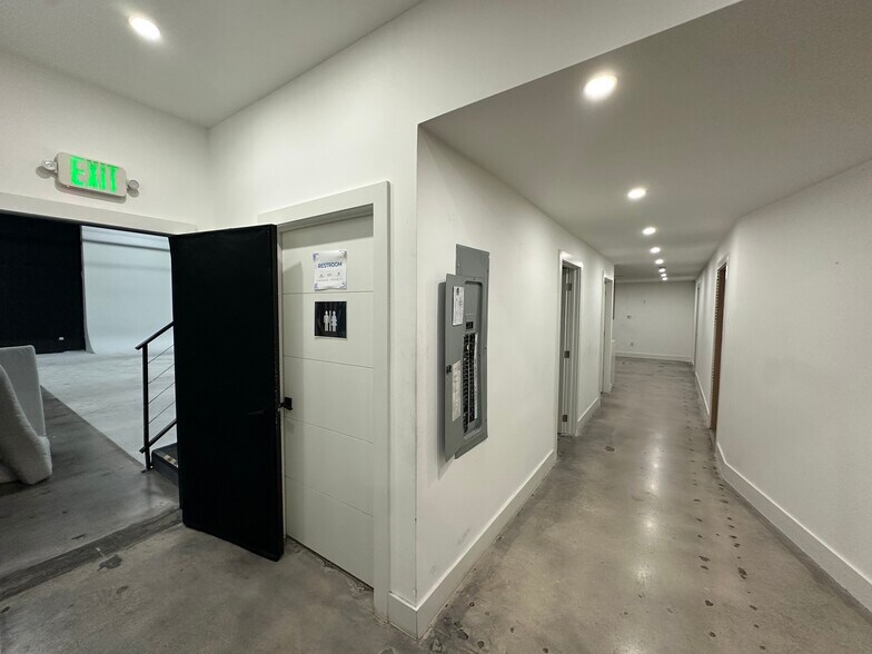 More Photos Of 4151 NW 2nd Ave, Miami Loft Creative Space For Lease