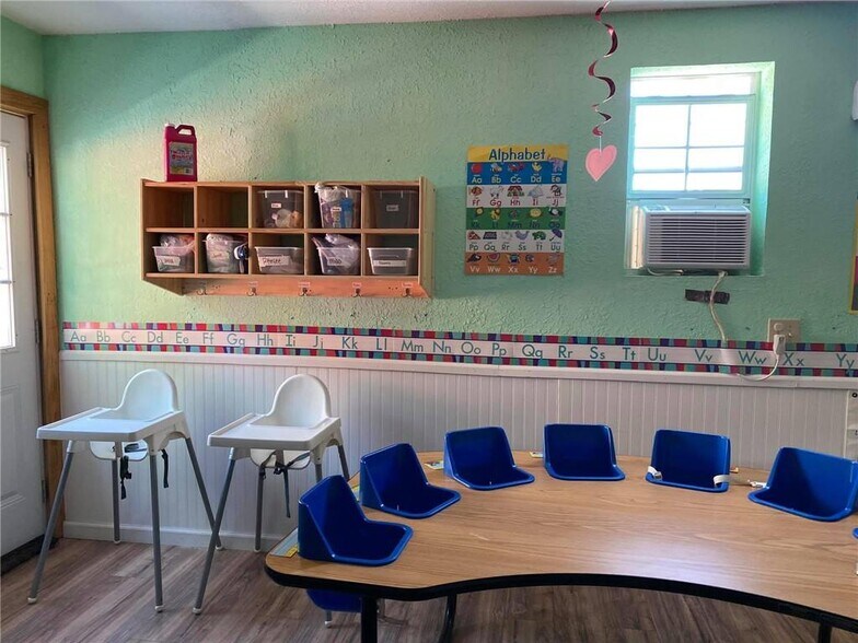More Photos Of 130 Charter Oak Dr, Canyon Lake Daycare Center For Lease