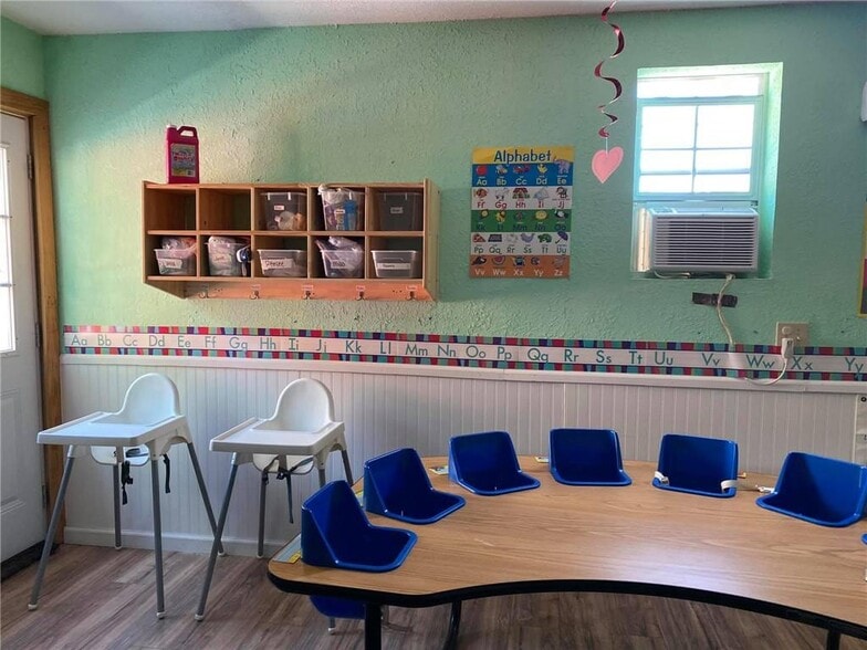 More Photos Of 130 Charter Oak Dr, Canyon Lake Daycare Center For Sale