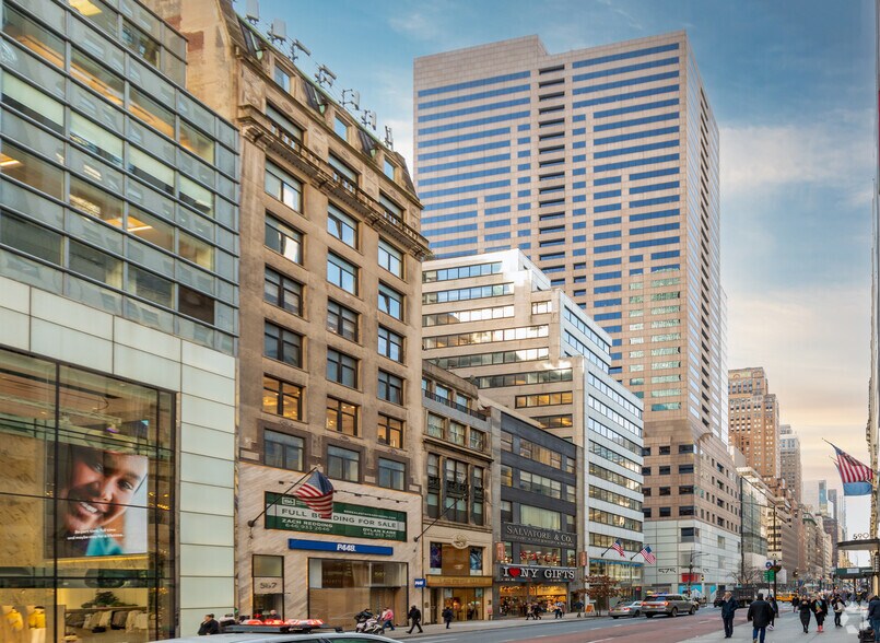 More Photos Of 575 Fifth Ave, New York Office For Lease