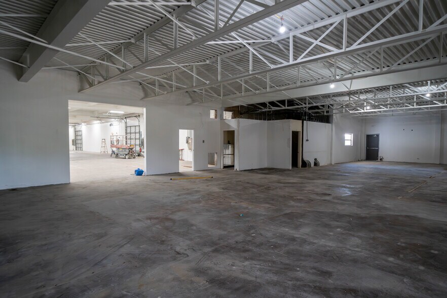 More Photos Of 2510 Lipan St, Corpus Christi Distribution For Lease