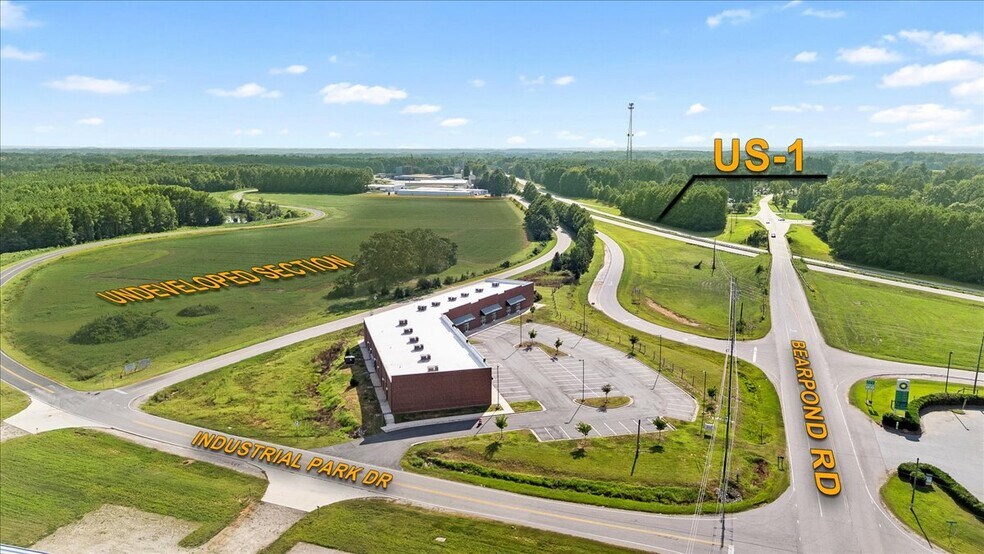 More Photos Of 40 Industrial Park Dr, Henderson Medical For Lease