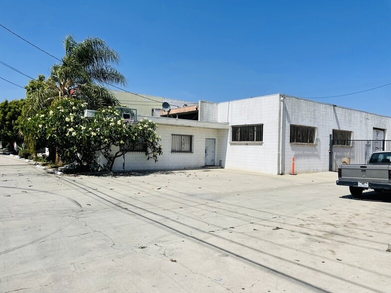 Primary Photo Of 8342 Secura Way, Santa Fe Springs Manufacturing For Lease