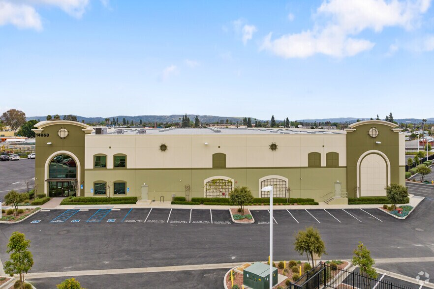 More Photos Of 14868 Los Angeles St, Irwindale Manufacturing For Sale