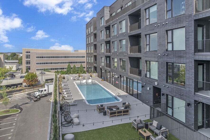 More Photos Of 405 40th Ave N, Nashville Apartments For Lease