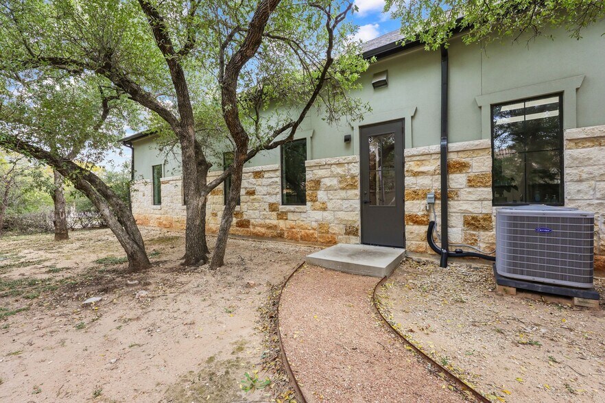 More Photos Of 301 Denali Pass, Cedar Park Office For Lease