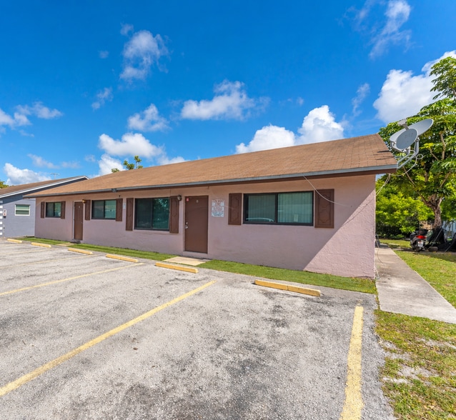More Photos Of 1481 NW 22nd St, Fort Lauderdale Apartments For Sale