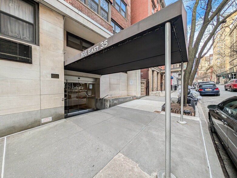 More Photos Of 166 E 35th St, New York Apartments For Lease