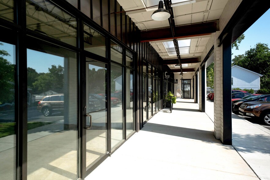 More Photos Of 900 Dekalb Ave NE, Atlanta Storefront Retail Office For Lease