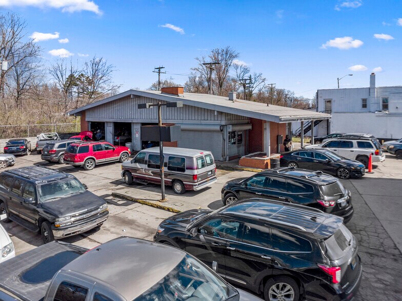 More Photos Of 2617 Middlebelt Rd, Inkster Auto Repair For Lease