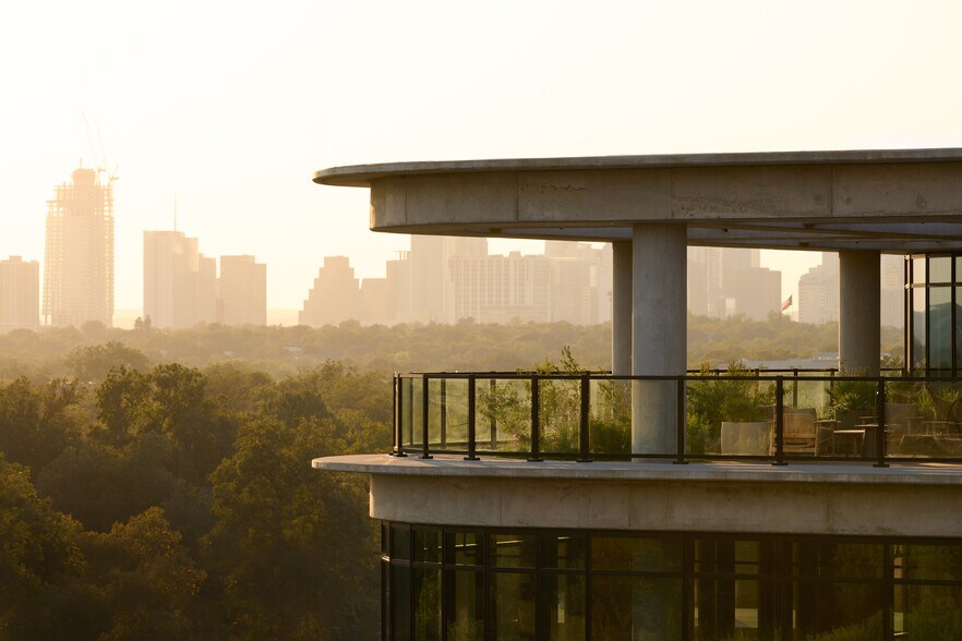 More Photos Of 1017 Springdale Rd, Austin Unknown For Lease