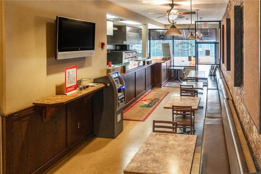 More Photos Of 10 Market St, Pittsburgh Restaurant For Sale