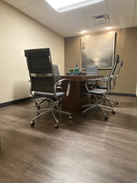 More Photos Of 530 Lexington Ave, San Antonio Medical For Sale