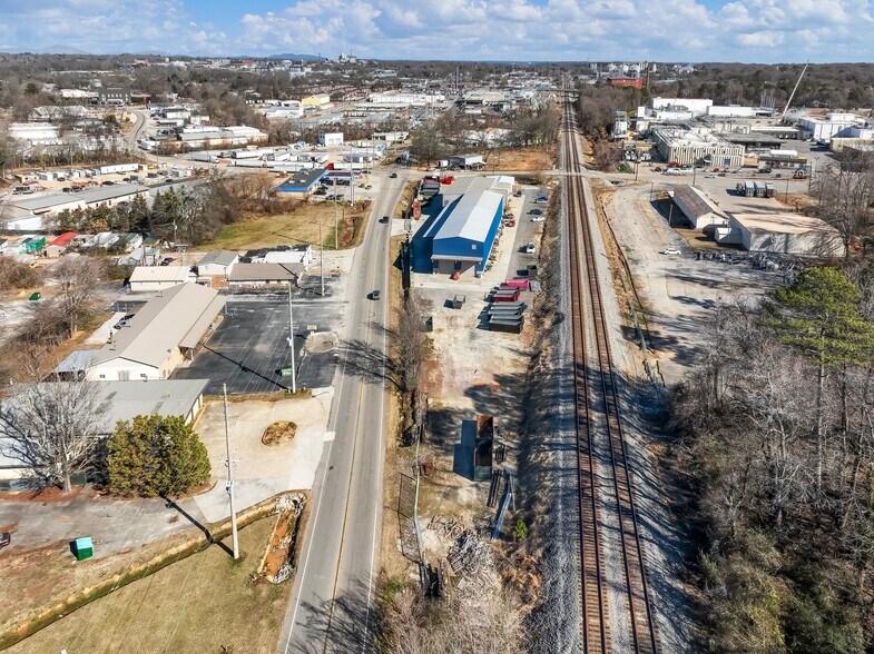 More Photos Of 1205 Industrial Blvd, Gainesville Warehouse For Sale