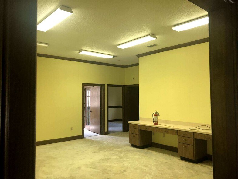 More Photos Of 1103 N Laura St, Jacksonville Medical For Lease