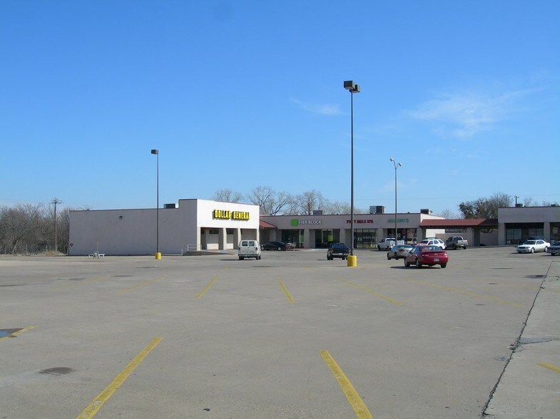 More Photos Of 3146 5th St, Wichita Falls Unknown For Lease