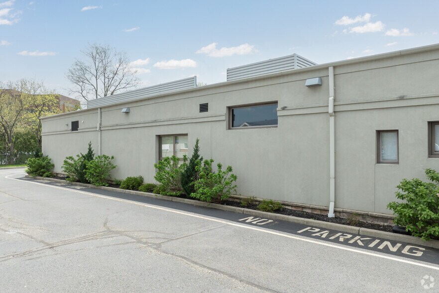 More Photos Of 20 Woodridge Ave, Hackensack Medical For Lease