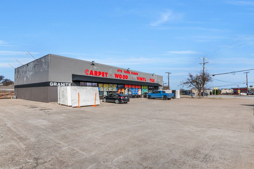 More Photos Of 8101 Grapevine Hwy, North Richland Hills Showroom For Sale