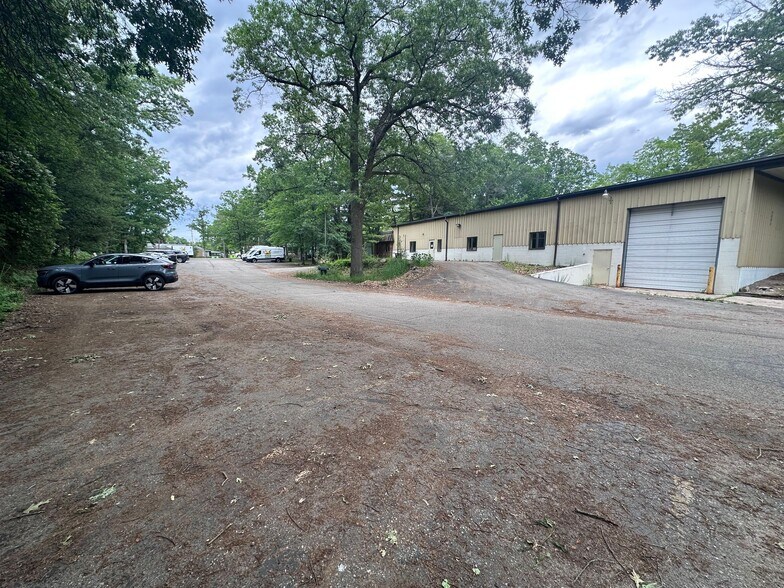 More Photos Of 2883 Aero Park Dr, Traverse City Warehouse For Sale