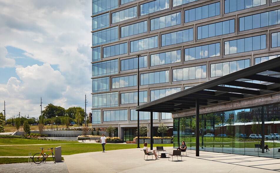 More Photos Of 10 Lea Ave, Nashville Office For Lease