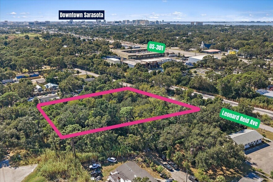 More Photos Of Leonard Reid ave @ Myrtle Ave, Sarasota Land For Sale