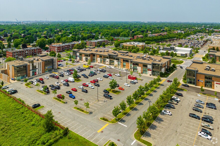 More Photos Of 500 Rue D'avaugour, Boucherville Storefront Retail Office For Lease