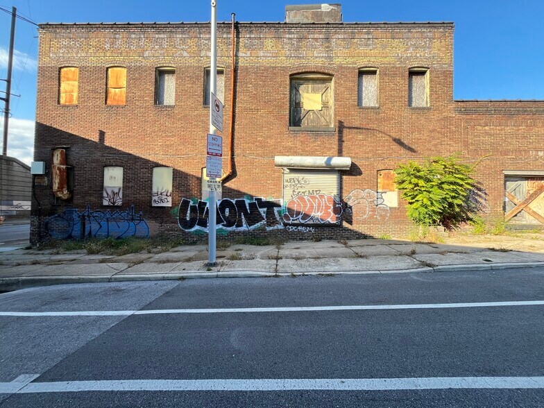 More Photos Of 1301 N Wolfe St, Baltimore Warehouse For Sale