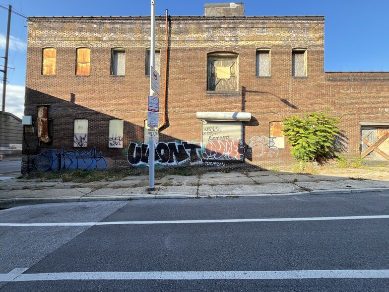 More Photos Of 1301 N Wolfe St, Baltimore Warehouse For Sale