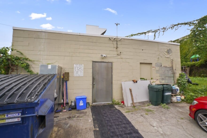 More Photos Of 165 Madison Ave, Albany Storefront Retail Residential For Sale