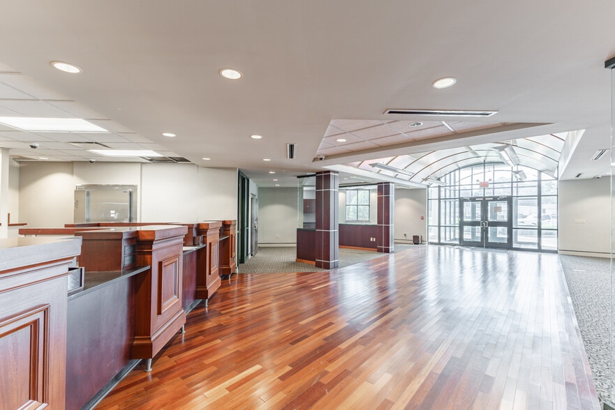 More Photos Of 7770 Us-72 Hwy, Madison Bank For Sale