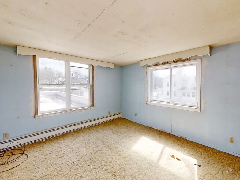 More Photos Of 280 S Main St, Cambridge Springs Storefront Retail Office For Sale