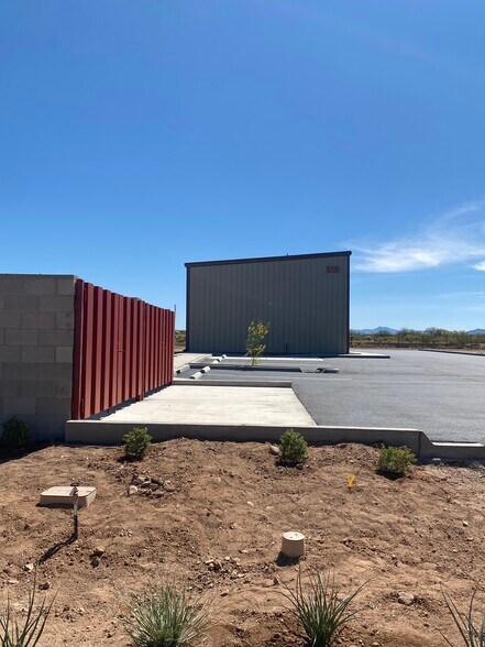 Primary Photo Of 8205 S Camino de Cafe, Tucson Industrial For Lease