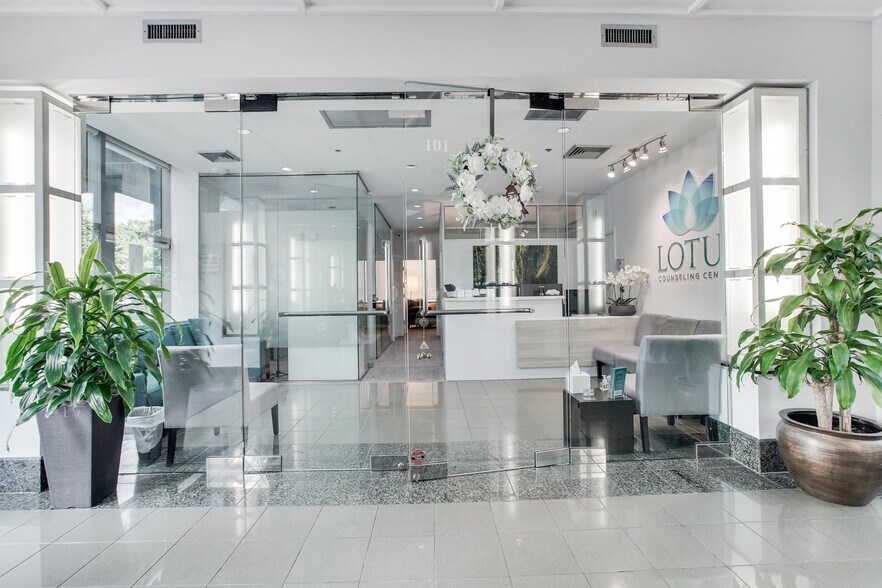 More Photos Of 2121 SW 3rd Ave, Miami Office For Lease