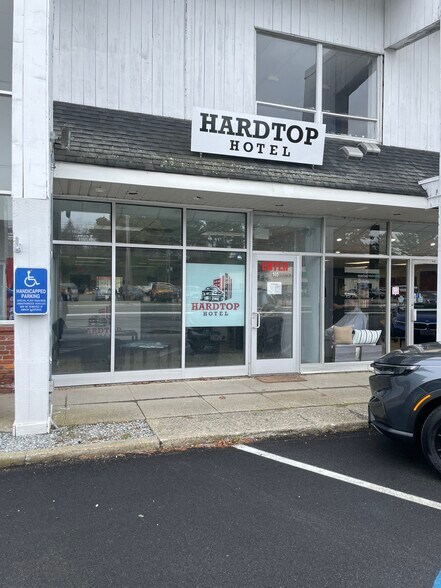 More Photos Of 853 Main St, Tewksbury General Retail For Lease