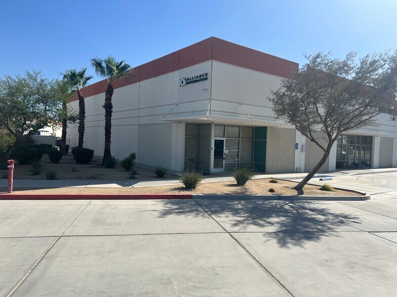 More Photos Of 45130 Golf Center Pky, Indio Warehouse For Sale