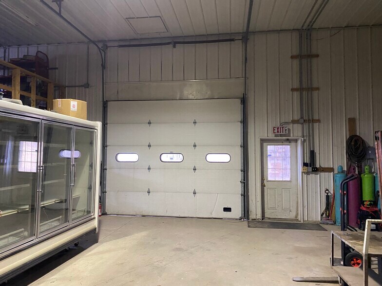 More Photos Of 103 Kerber Ln, Poultney Warehouse For Lease