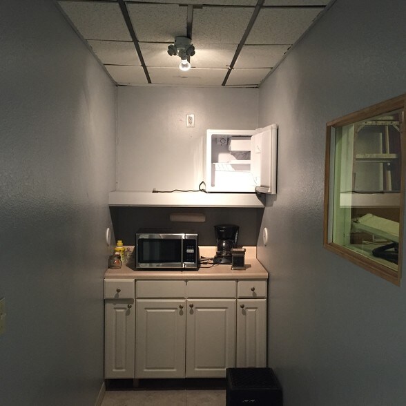 More Photos Of 18350 Paulson Dr, Port Charlotte Warehouse For Sale
