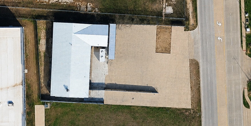 More Photos Of 200 S Blue Mound Rd, Fort Worth Auto Repair For Sale